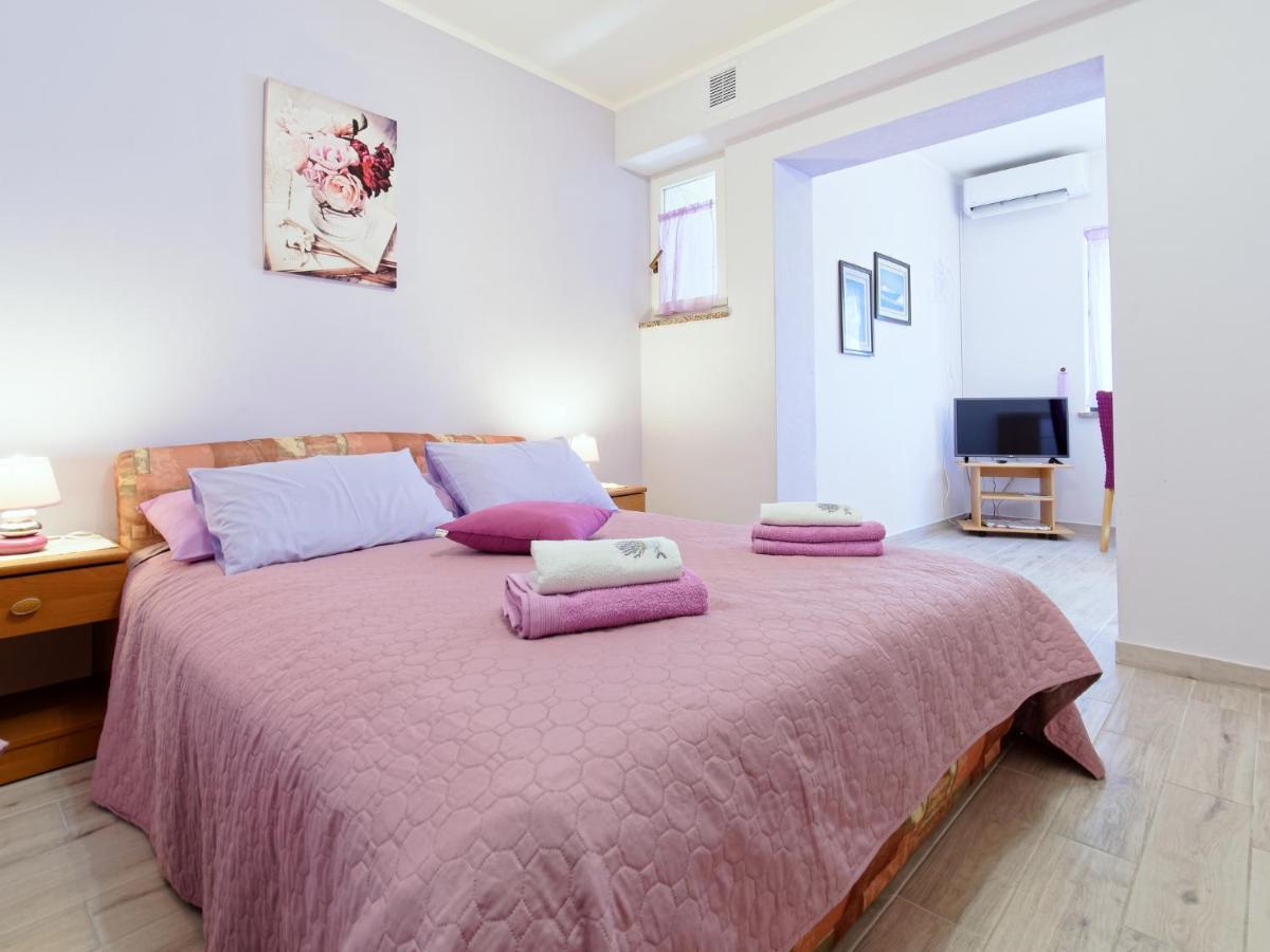 Apartments Marta By Rent Istria Novigrad Istria 외부 사진